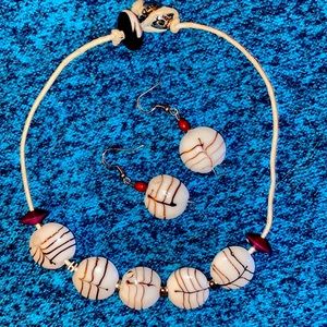 Vintage semiprecious stones necklace and earrings set